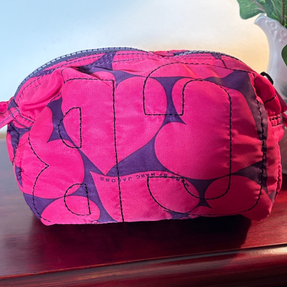 Marc Jacobs Pink and Purple  Cosmetic Bag - Picture 2 of 6